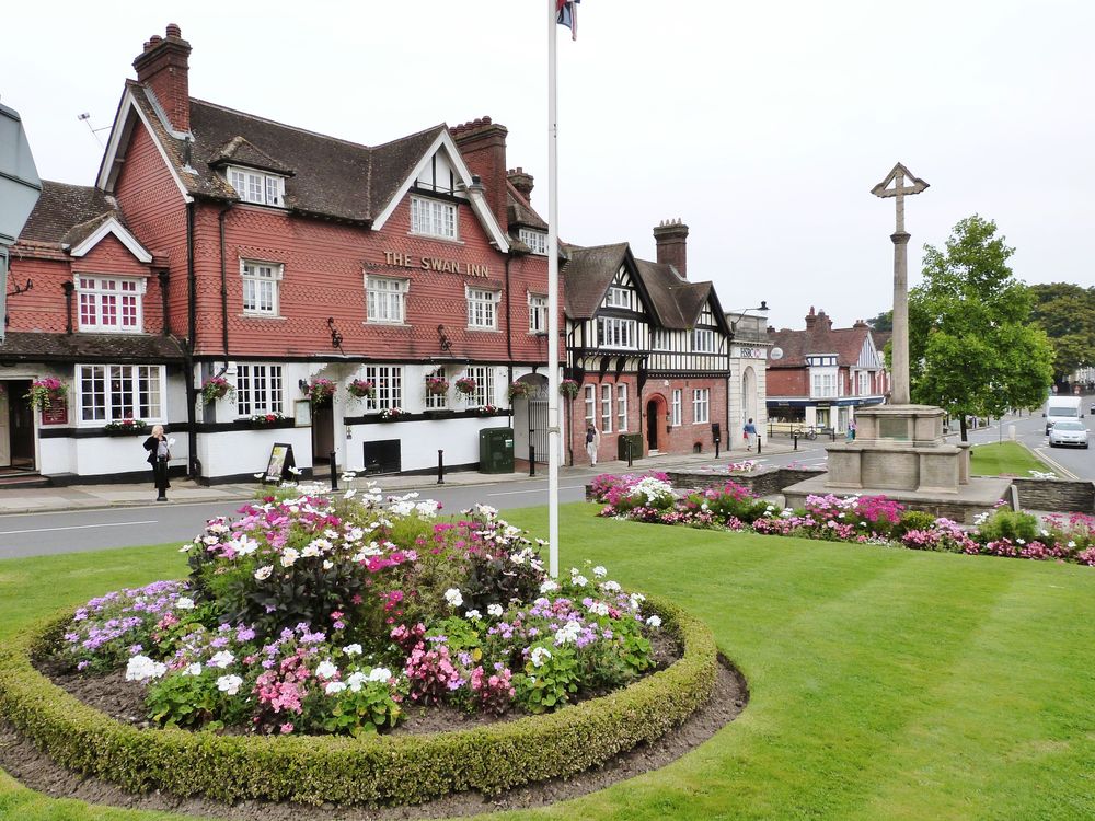 © Copyright Derek Voller and licensed for reuse under this Creative Commons Licence.