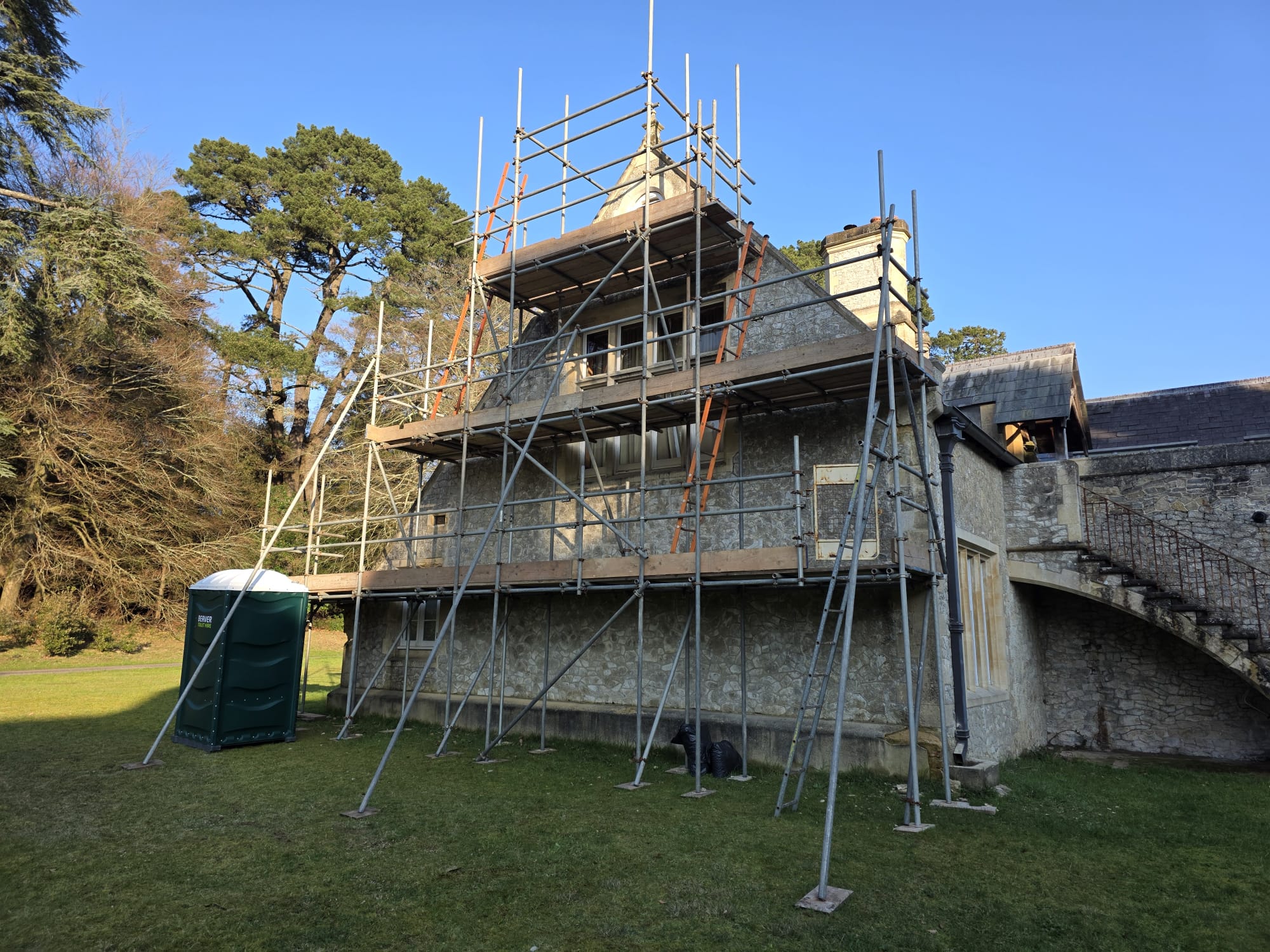 Rogate Construction - External Façade Restoration, Lime Repointing & Internal Damp Remedial Works